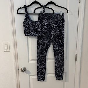 IVL COLLECTIVE Navu and Gray Leopard Print Women's Activewear Set
